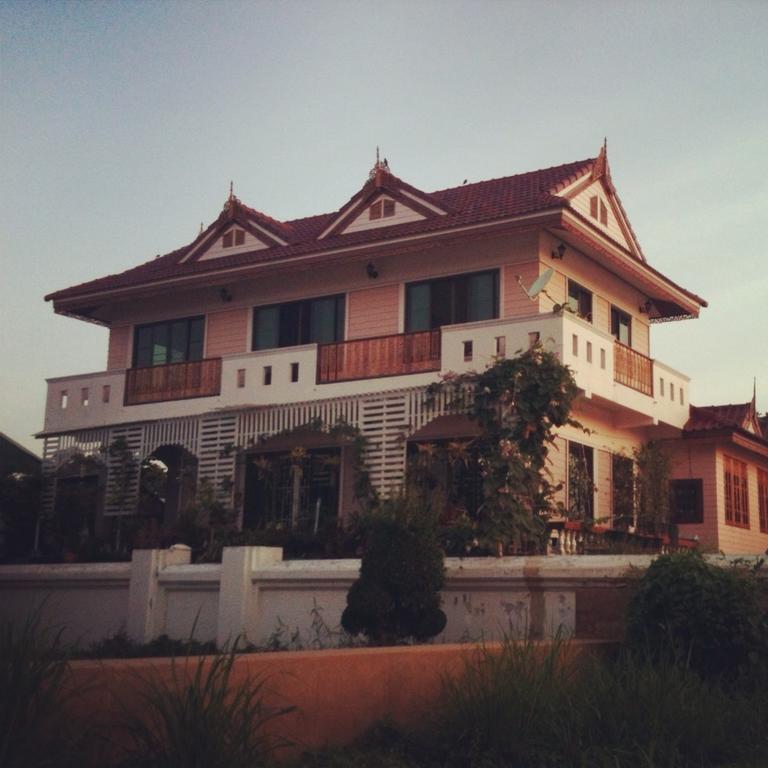 Loy Manee House Bed and Breakfast Phra Nakhon Si Ayutthaya Exteriör bild