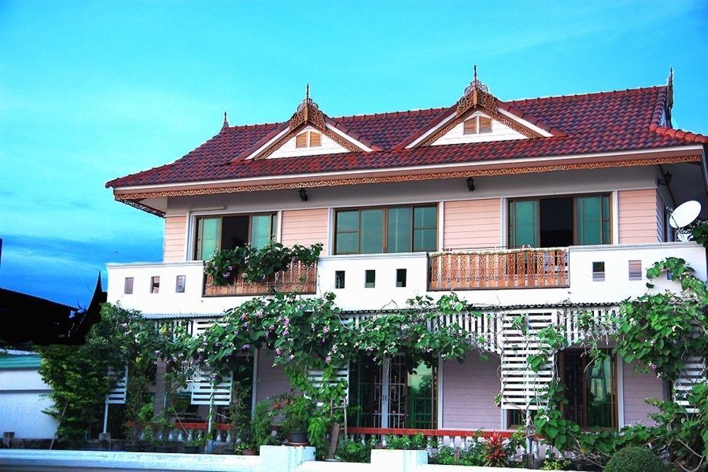 Loy Manee House Bed and Breakfast Phra Nakhon Si Ayutthaya Exteriör bild