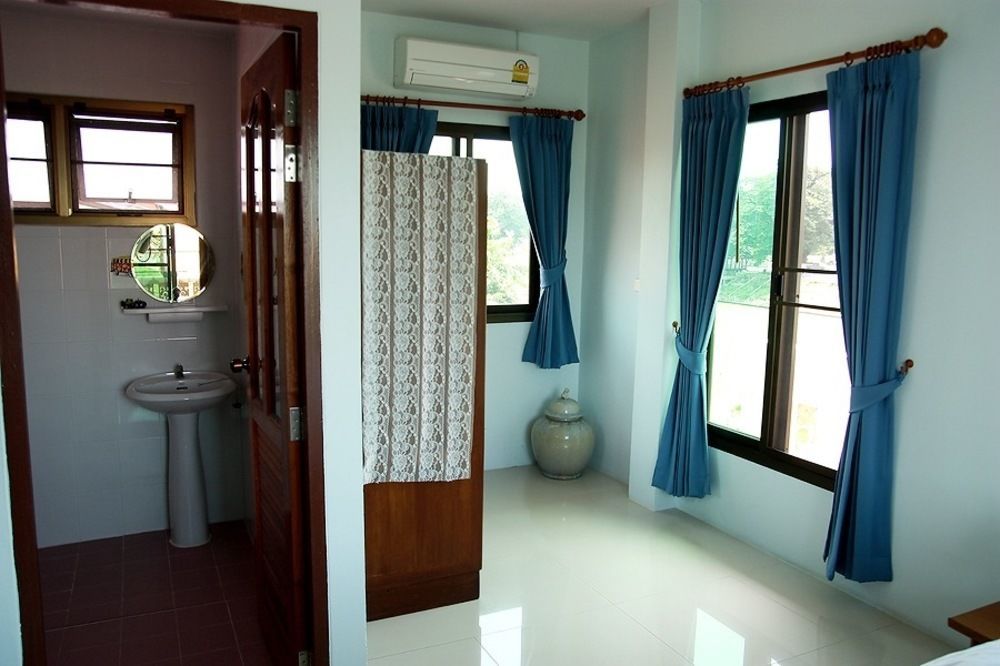 Loy Manee House Bed and Breakfast Phra Nakhon Si Ayutthaya Exteriör bild