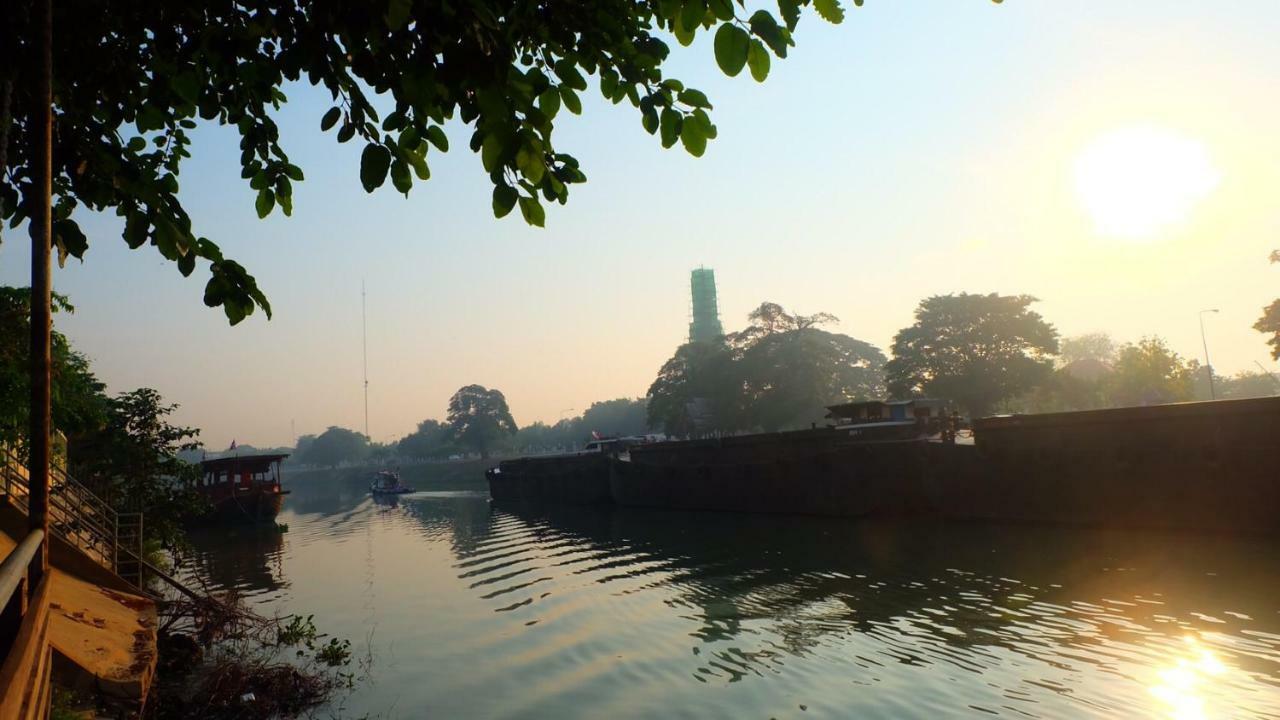 Loy Manee House Bed and Breakfast Phra Nakhon Si Ayutthaya Exteriör bild